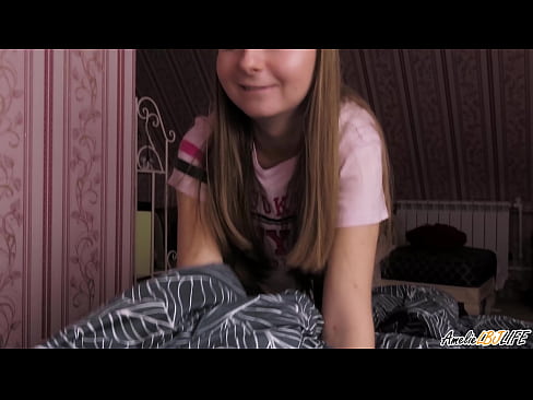 ❤️ Blondie nqus nws BFF qhov tob thiab tau Cum hauv nws lub qhov ncauj ❤️  Russian porn  ntawm peb  ❌️ Ib